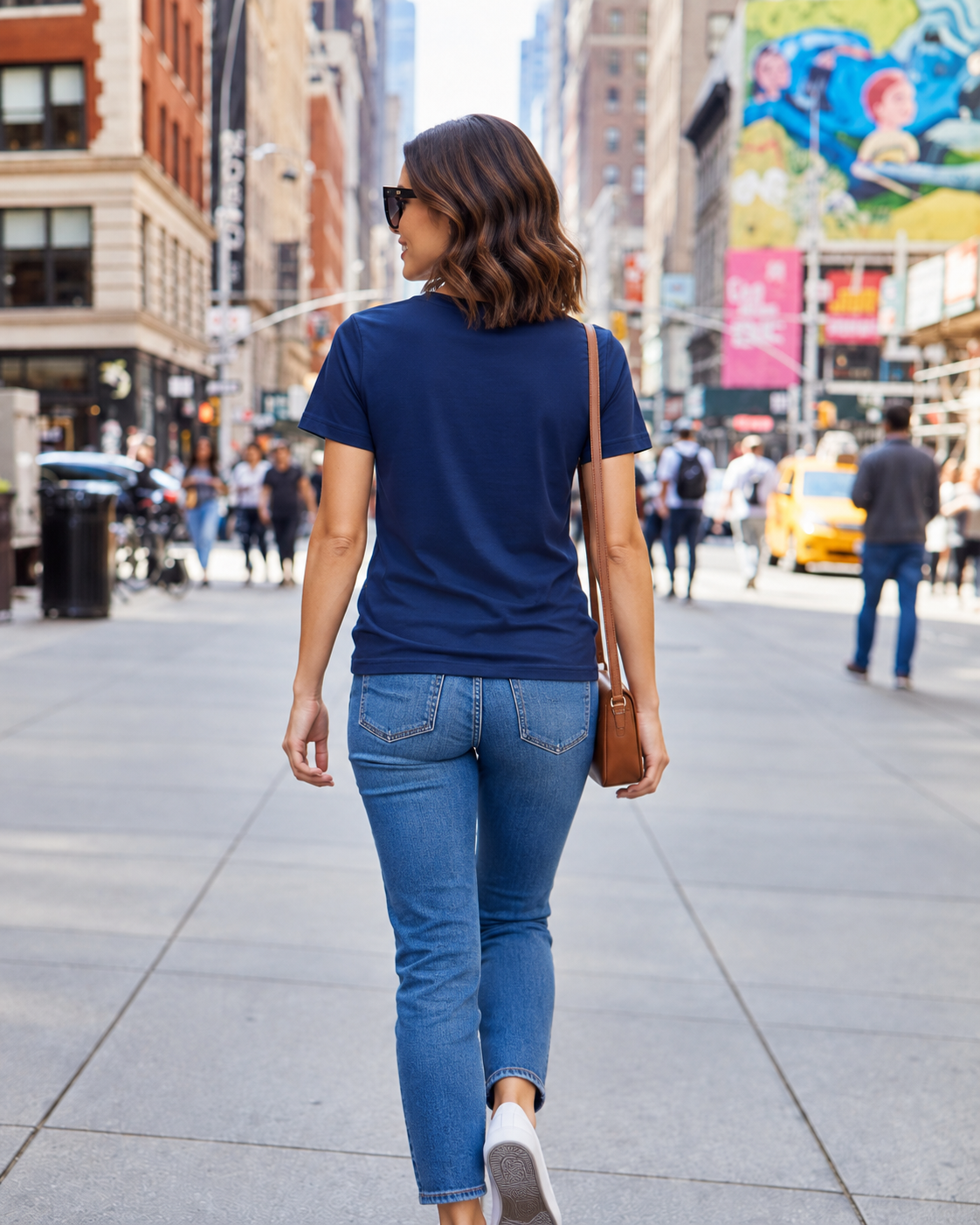 DKNY Jeans Women's Logo T-Shirt – Navy Blue
