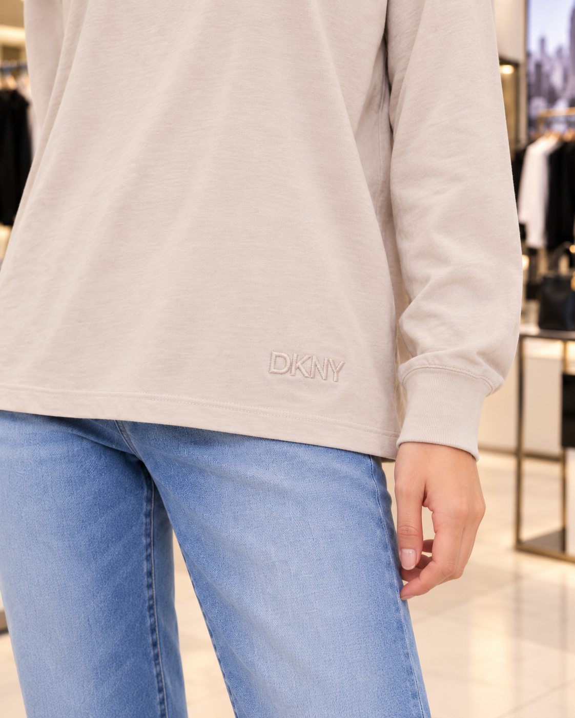 DKNY Sport Women's Long-Sleeve Logo T-Shirt – Oat